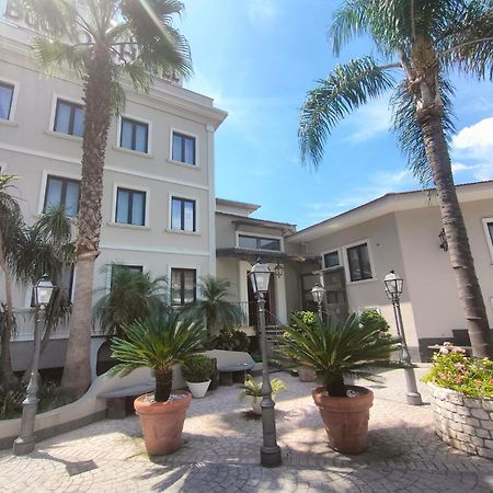 Buono Hotel Наполи Екстериор снимка