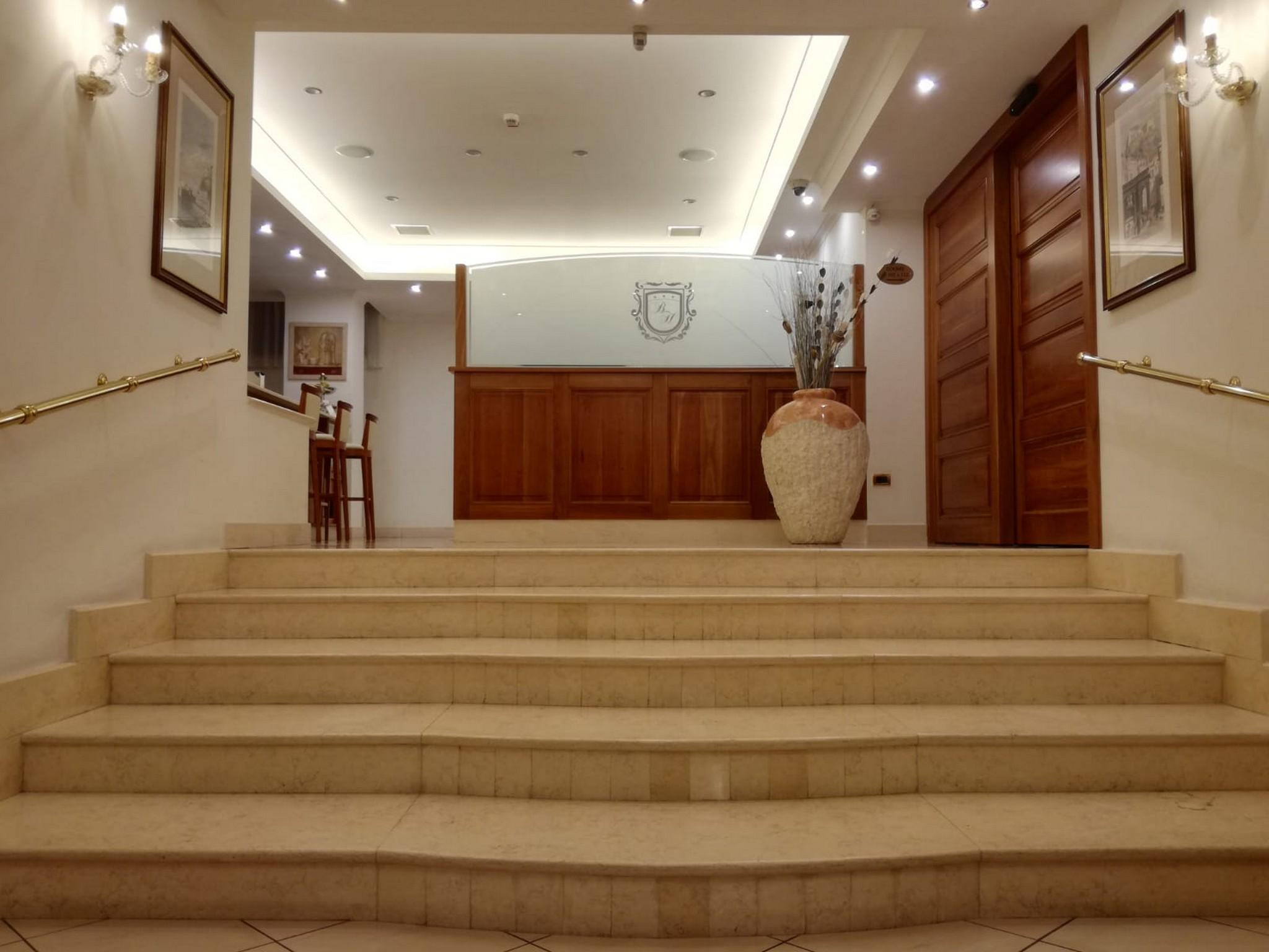 Buono Hotel Наполи Екстериор снимка