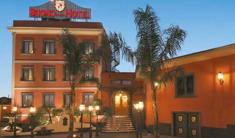 Buono Hotel Наполи Екстериор снимка